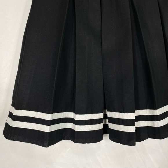 Hot Topic Pleated Black & White Stripes Mini Cheer Skirt - Picture 3 of 6